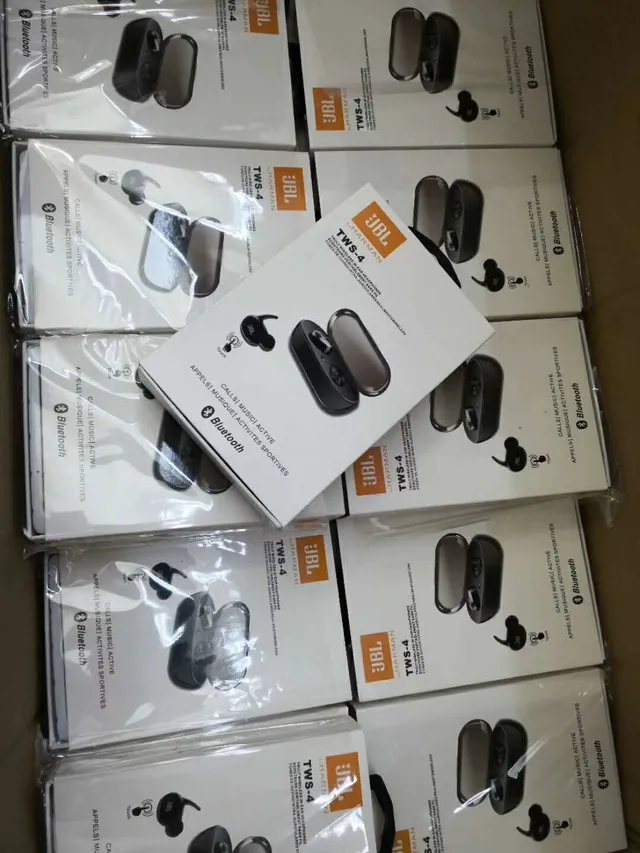 JBL Twins True Wireless Earbuds Black and White TWS Earbuds 13