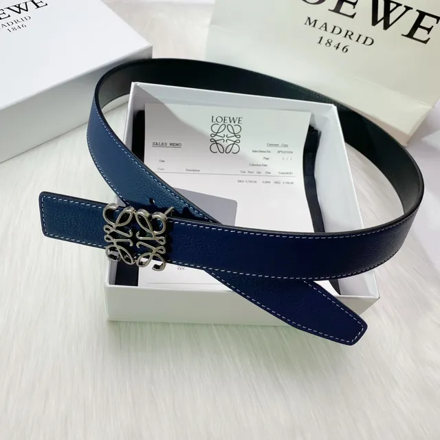 Loewe Anagram حزام أزرق بحري أبيض جلد مموج قابل للعكس 4