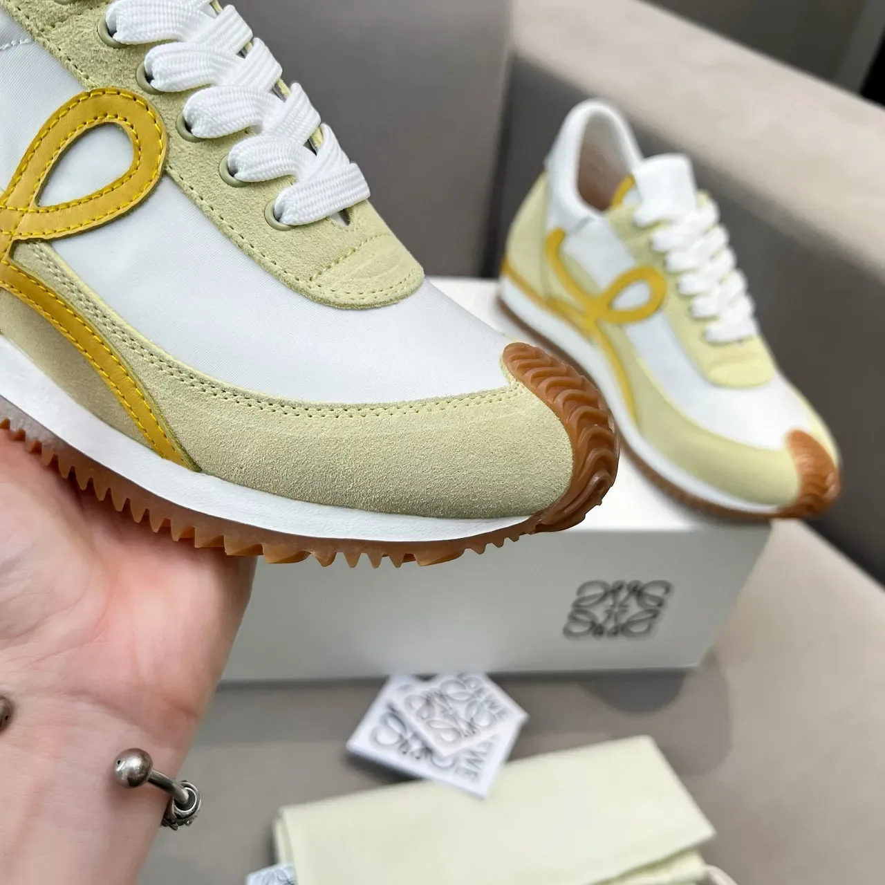 Loewe Blanc Jaune Low-Top Runner Silhouette Daim Et Cuir Lisse Panneau Lifestyle Sneakers 9