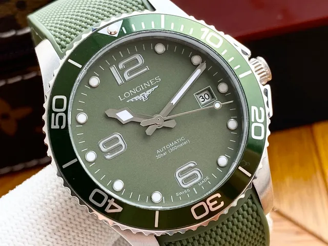 Longines Conquest Dive Esfera Verde Reloj Mecánico 7