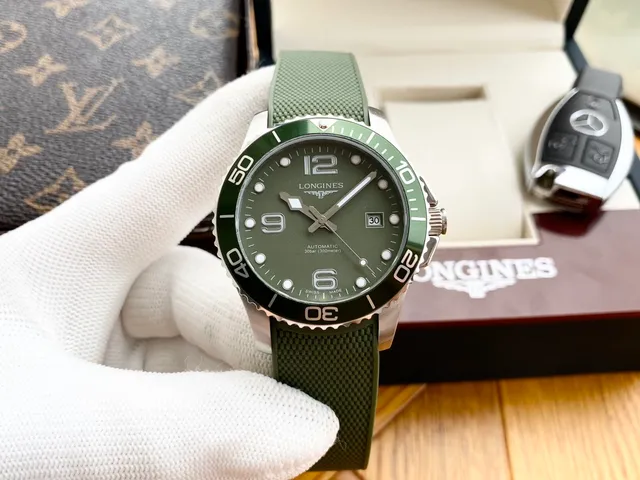 Longines Conquest Dive Esfera Verde Reloj Mecánico 9