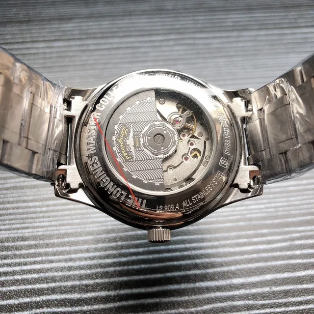 Longines Master Collection Acier Inoxydable de Teinte Argentée Cadran Blanc à Guilloché Phase Lunaire Montre Mécanique 3