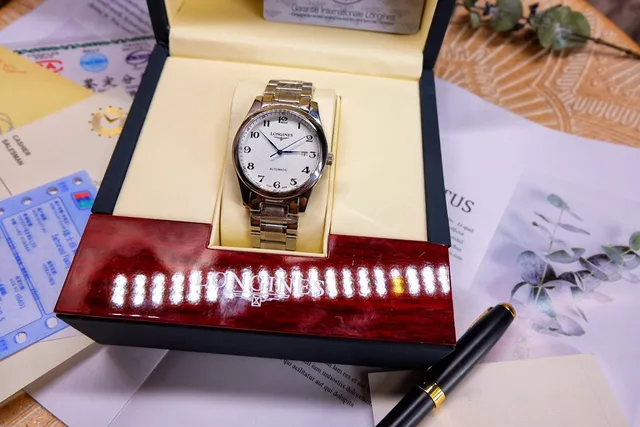 Longines Silver White Stainless Steel Textured Dial Mechanical Watch 7