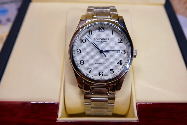 Longines Silver White Stainless Steel Textured Dial Mechanical Watch 8