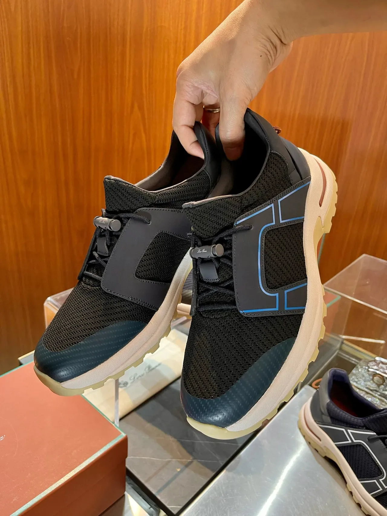 Loro Piana Noir Bleu Panneaux de superposition géométrique Haut en maille et synthétique Chaussures lifestyle 15
