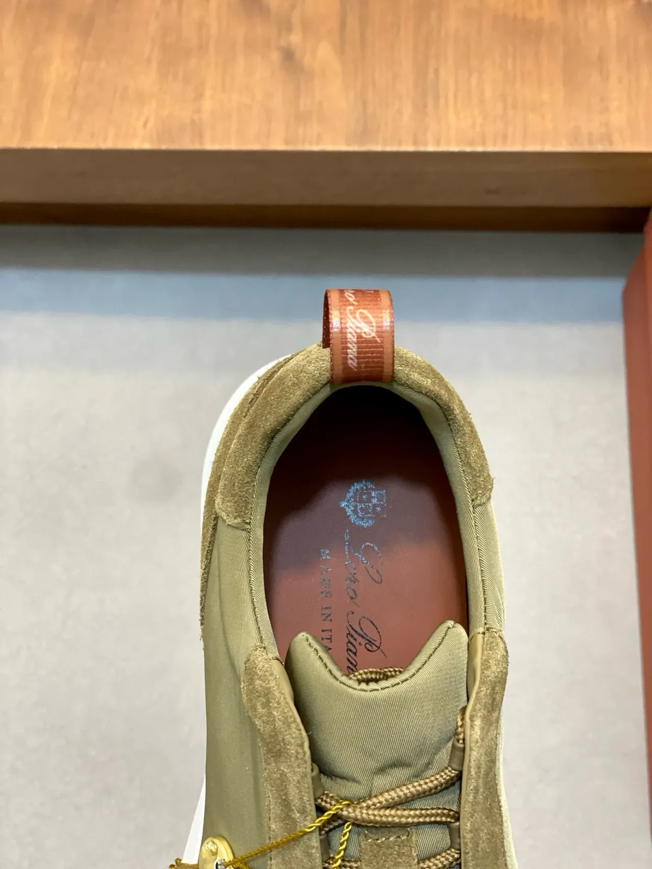 Loro Piana أخضر زيتوني سويد ونايلون بدون أربطة حذاء رياضي سهل الارتداء 7