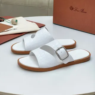 Loro Piana Sandalias casuales de cuero blanco y marrón con estampado de cocodrilo y doble correa