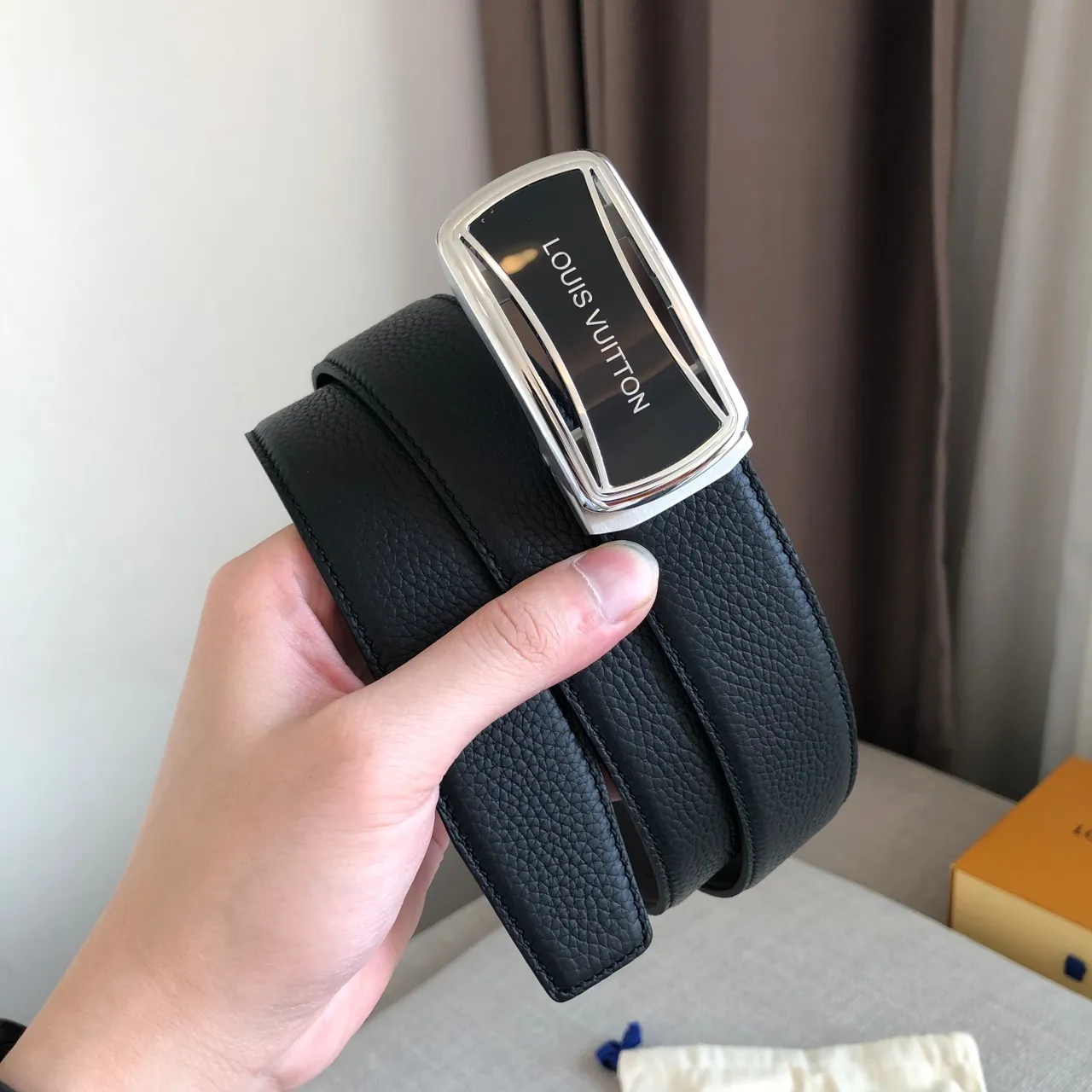 Louis Vuitton Automatic Buckle Belt Black Silver Pebbled Leather Belt 5