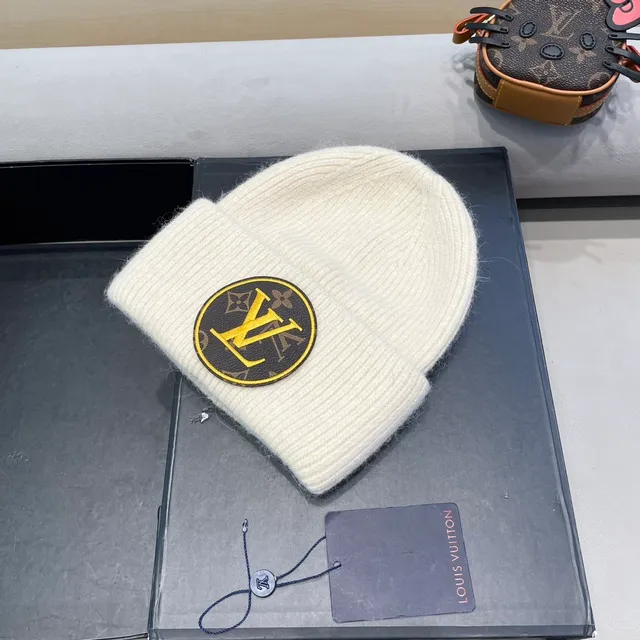Louis Vuitton Beige Brown Knit Monogrammed Patch Beanie 4