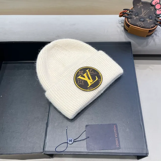 Louis Vuitton Beige Brown Knit Monogrammed Patch Beanie 5