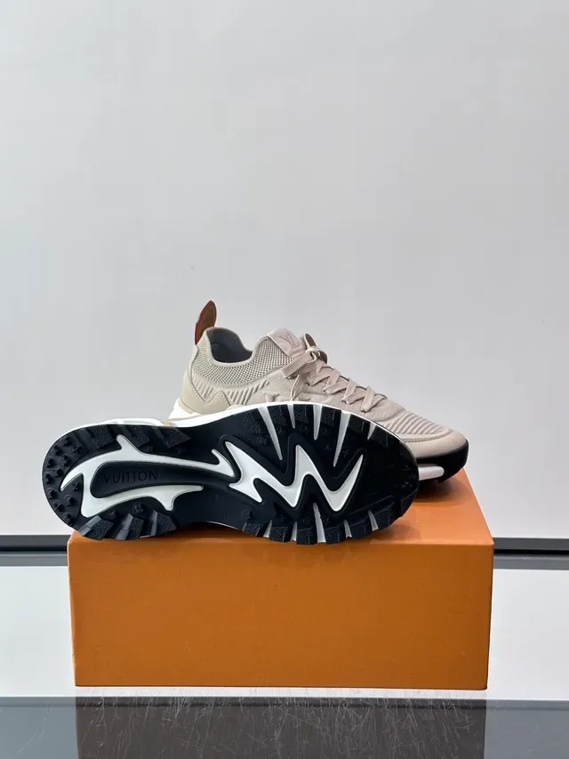Louis Vuitton Beige White Mesh-Knit Upper Sculpted Midsole Lifestyle Sneakers 2