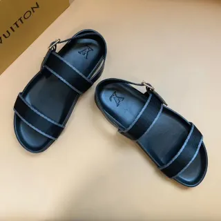 Louis Vuitton صندل كاجوال أسود و رمادي مع تقليم