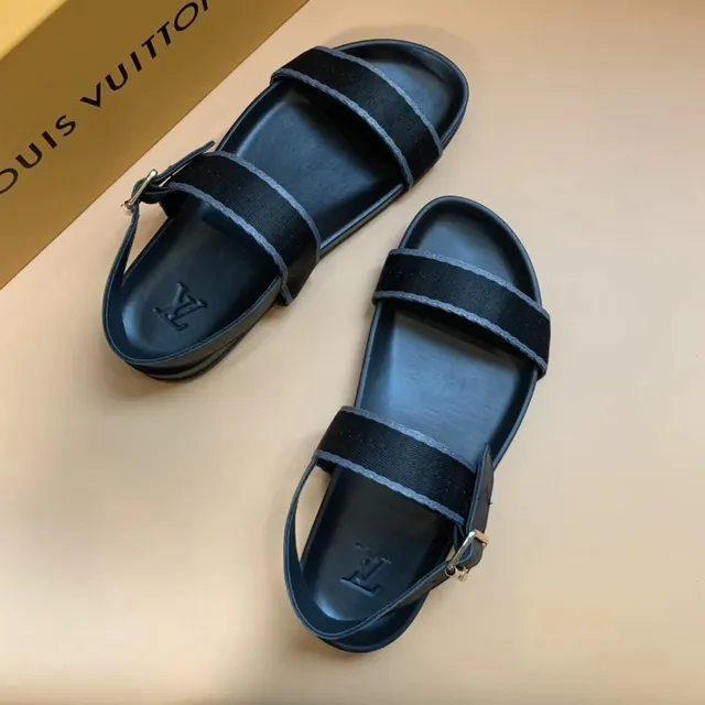 Louis Vuitton صندل كاجوال أسود و رمادي مع تقليم 3