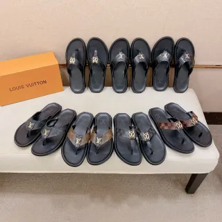 Louis Vuitton काली भूरी थॉन्ग स्ट्रैप एम्बॉस्ड LV लॉगो स्लिपर्स