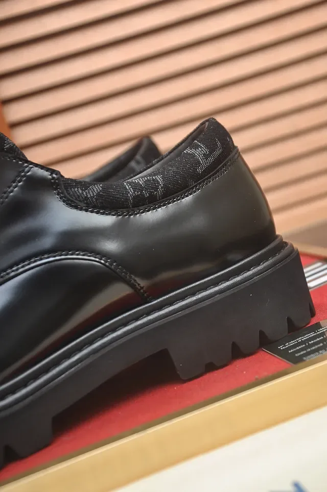 Louis Vuitton Black Cap-Toe Polished Leather Oxford Shoes 2