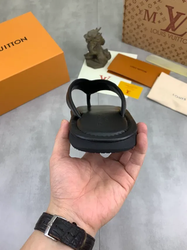 Louis Vuitton Black Leather Thong Slippers 3