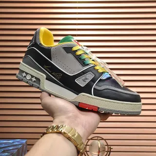 Louis Vuitton Zapatillas Lifestyle Negras Multicolores Upper Sintético en Capas Talón Esculpido Apilado Suela Media