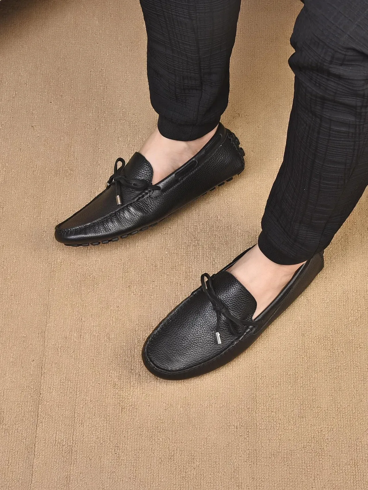 Louis Vuitton Black Pebbled Leather Bow-Tassel Loafers 2