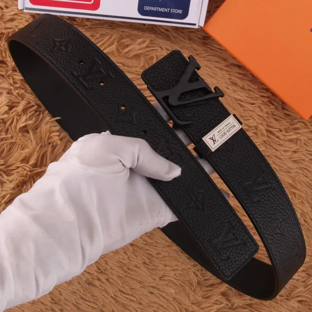 Louis Vuitton Black Silver Embossed Monogram Sculpted LV Buckle Leather Belt 3