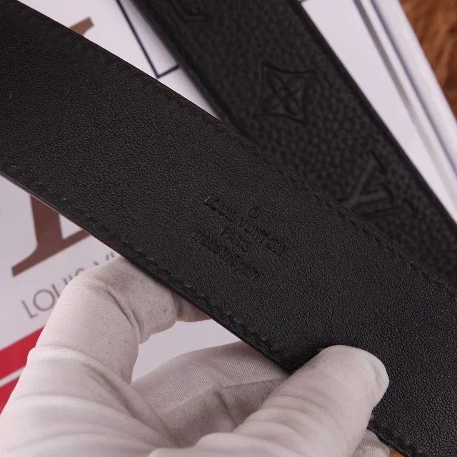 Louis Vuitton Black Silver Embossed Monogram Sculpted LV Buckle Leather Belt 6