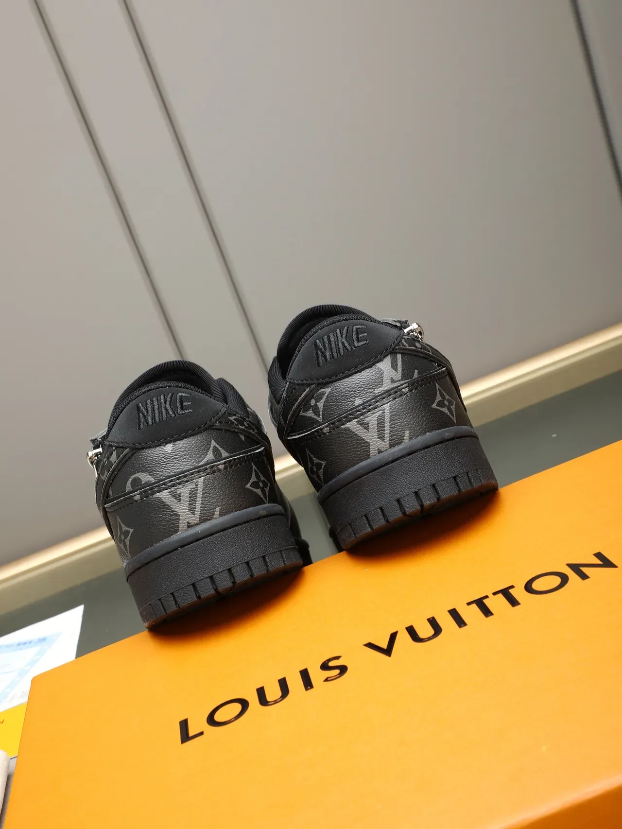 Louis Vuitton Black Silver Monogrammed Leather Zipper-Accented Lifestyle Sneakers 4