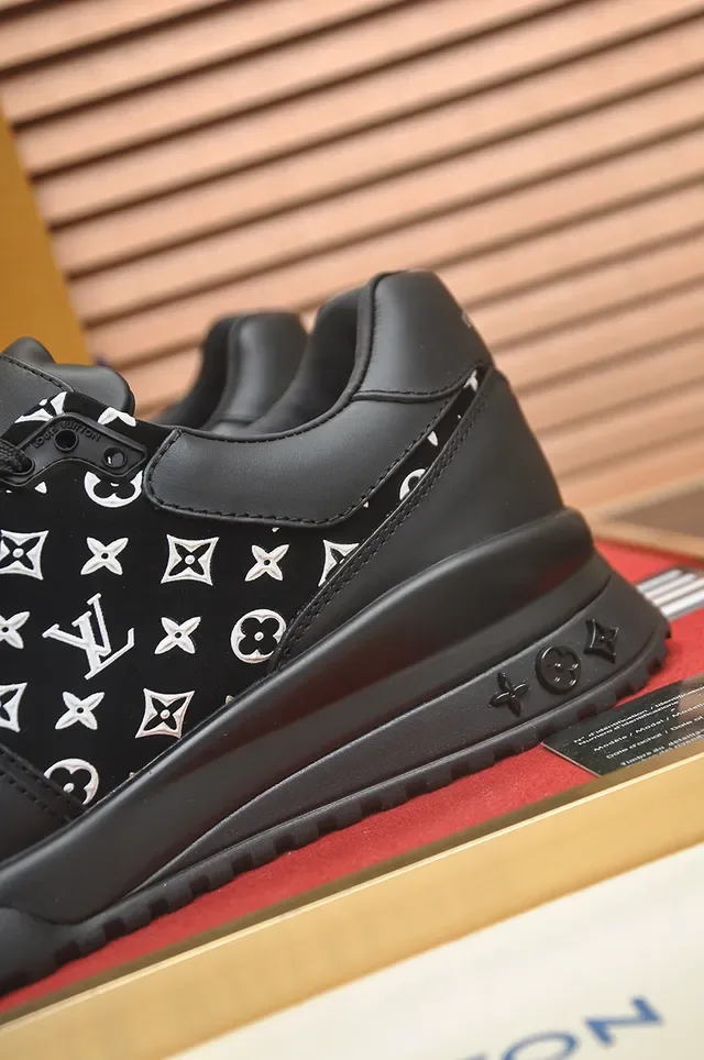 Louis Vuitton Black White Monogram-Print Upper Sculpted Chunky Sole Lifestyle Sneakers 2