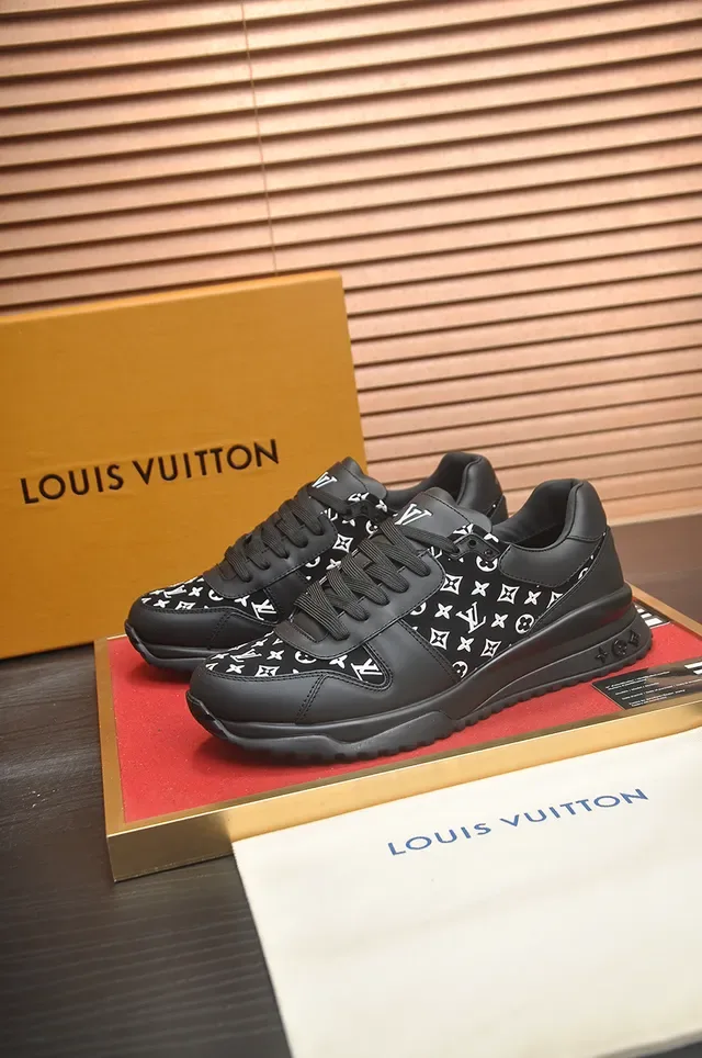 Louis Vuitton Black White Monogram-Print Upper Sculpted Chunky Sole Lifestyle Sneakers 4