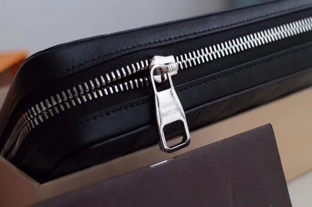 Louis Vuitton أسود منسوج جلد مطبوع Monogram Boston Bag 6