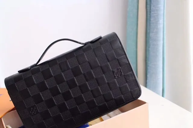 Louis Vuitton أسود منسوج جلد مطبوع Monogram Boston Bag 8