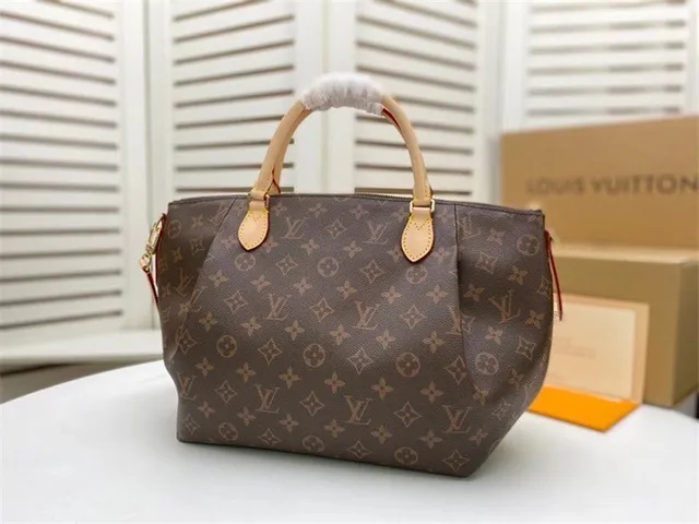 Louis Vuitton marron beige monogramme toile marron cuir garniture Boston Bag 9