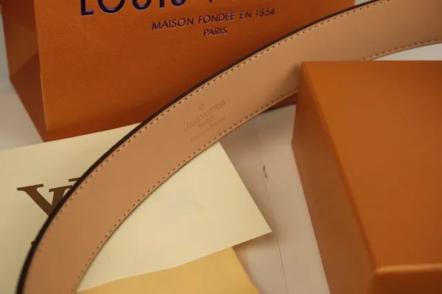 Louis Vuitton Brown Black Monogram-Coated Canvas Interlocking LV Buckle Leather Belt 7
