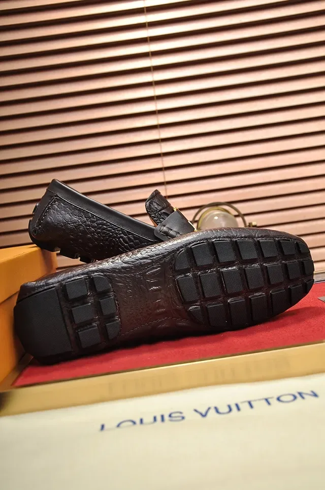 Louis Vuitton Brown Gold Crocodile-Embossed Leather LV Buckle Loafer 3