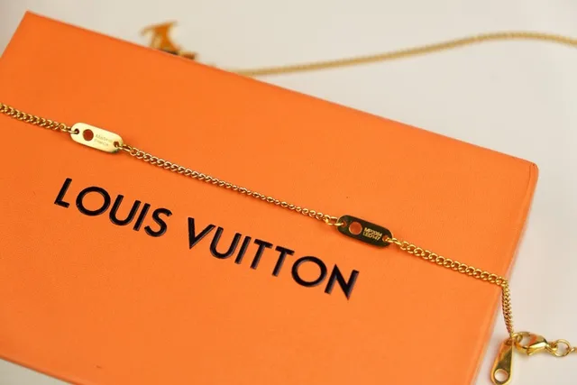 Louis Vuitton Brown Gold Cylindrical Monogram Pendant Chain Necklace 5