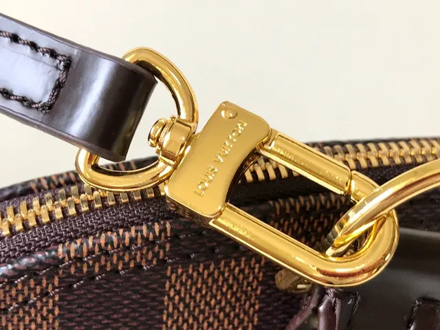 Louis Vuitton marrom dourado monograma lona fechamento de aba bolsa 2