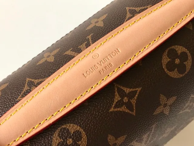 Louis Vuitton marrom dourado monograma lona fechamento de aba bolsa 8