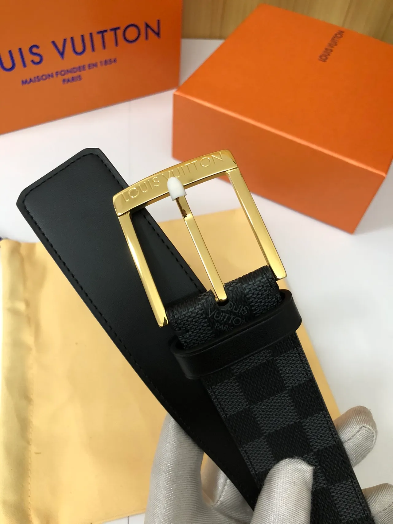 Louis Vuitton Damier Graphite Leather Belt 5