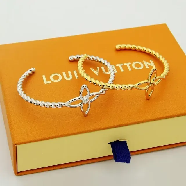 Louis Vuitton Flower Cuff Gold Silver Twisted Rope Band Open Four-Petal Motif Bracelet 6