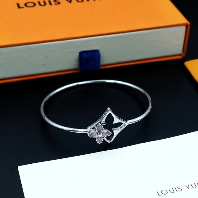Louis Vuitton Flowergram Strass dorado rosa cuatrohojas cortado motivo de flor pulsera 8
