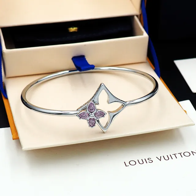 Louis Vuitton Flowergram Strass dorado rosa cuatrohojas cortado motivo de flor pulsera 9