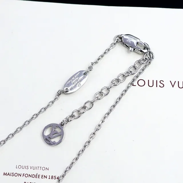 Louis Vuitton Four-Petal Floral Crystal Pendant Necklace 3