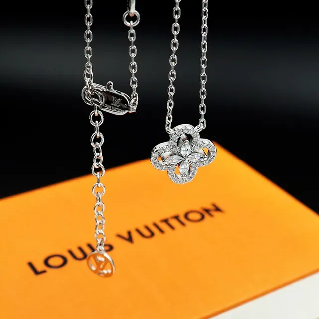 Louis Vuitton Four-Petal Floral Crystal Pendant Necklace 6