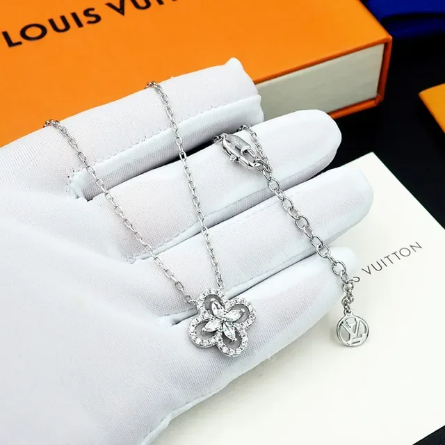 Louis Vuitton Four-Petal Floral Crystal Pendant Necklace 9