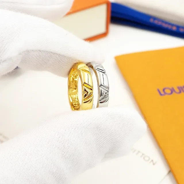 Louis Vuitton Geometric Textured Gold Ring 5