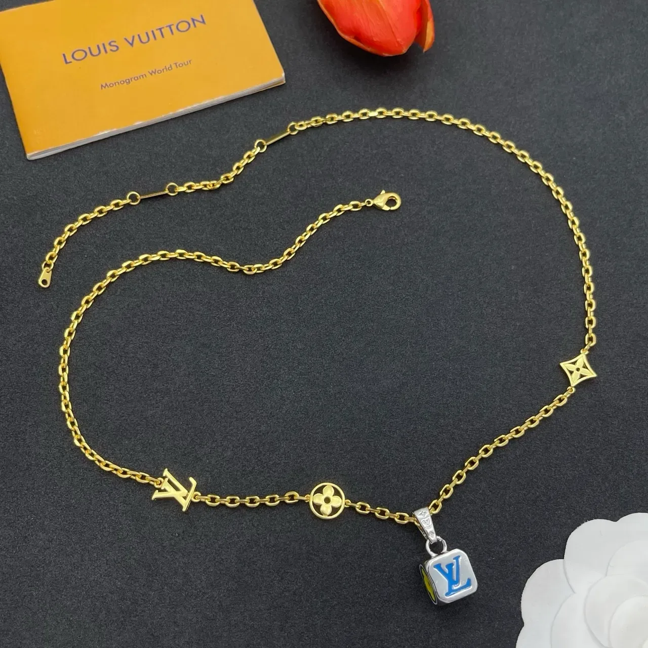 Louis Vuitton Gold Blue Curb Chain Enamel-Accented Square Pendant Necklace 9
