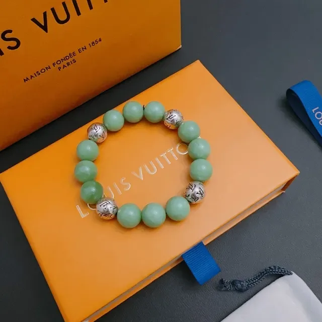 Louis Vuitton Green Jade and Silver Monogram Beaded Bracelet 4