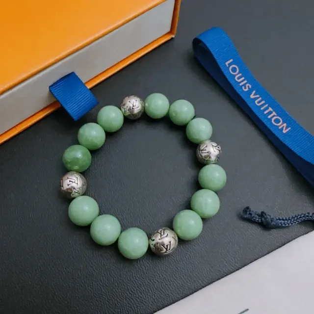 Louis Vuitton Green Jade and Silver Monogram Beaded Bracelet 7