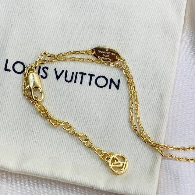 Louis Vuitton Heart Padlock Pavé Crystal Gold-Tone Necklace 9