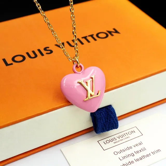 Louis Vuitton Heart Pendant Pink Gold Curb Chain Enamel Necklace 2