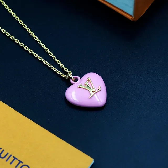 Louis Vuitton Heart Pendant Pink Gold Curb Chain Enamel Necklace 4