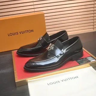 Louis Vuitton ब्लैक गोल्ड ग्लॉसी पैटेंट लेदर सिंगल स्ट्रैप लोअफर